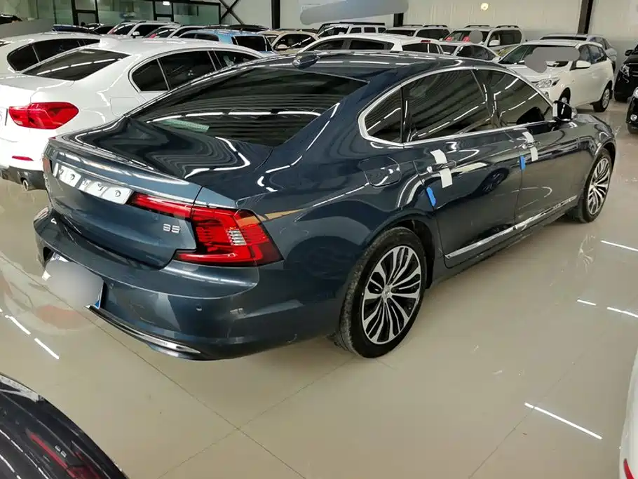 Volvo S90 — фото 3