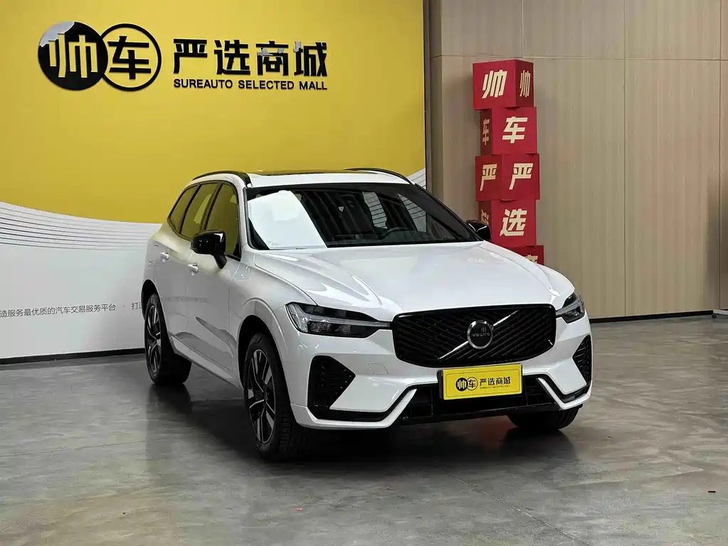 Volvo XC60 — фото 3
