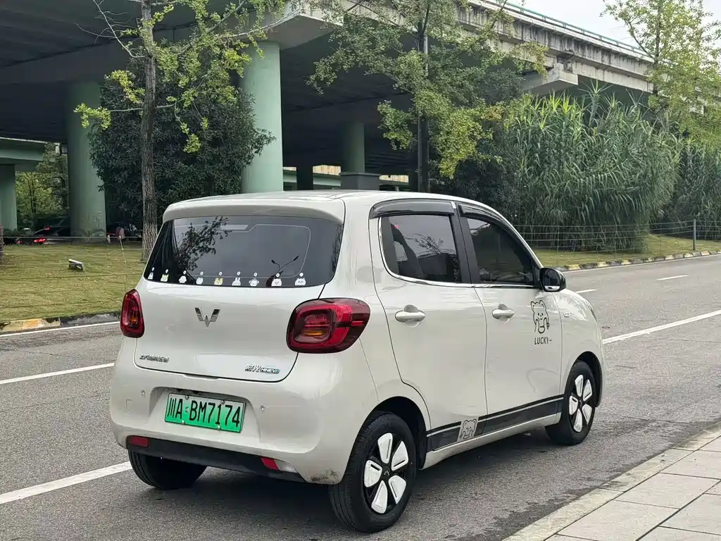 Wuling MINIEV — фото 4