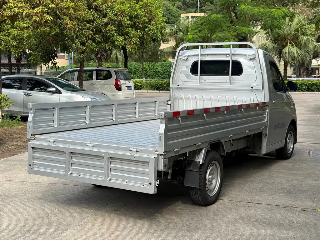 Wuling Yangguang Electric Truck — фото 8