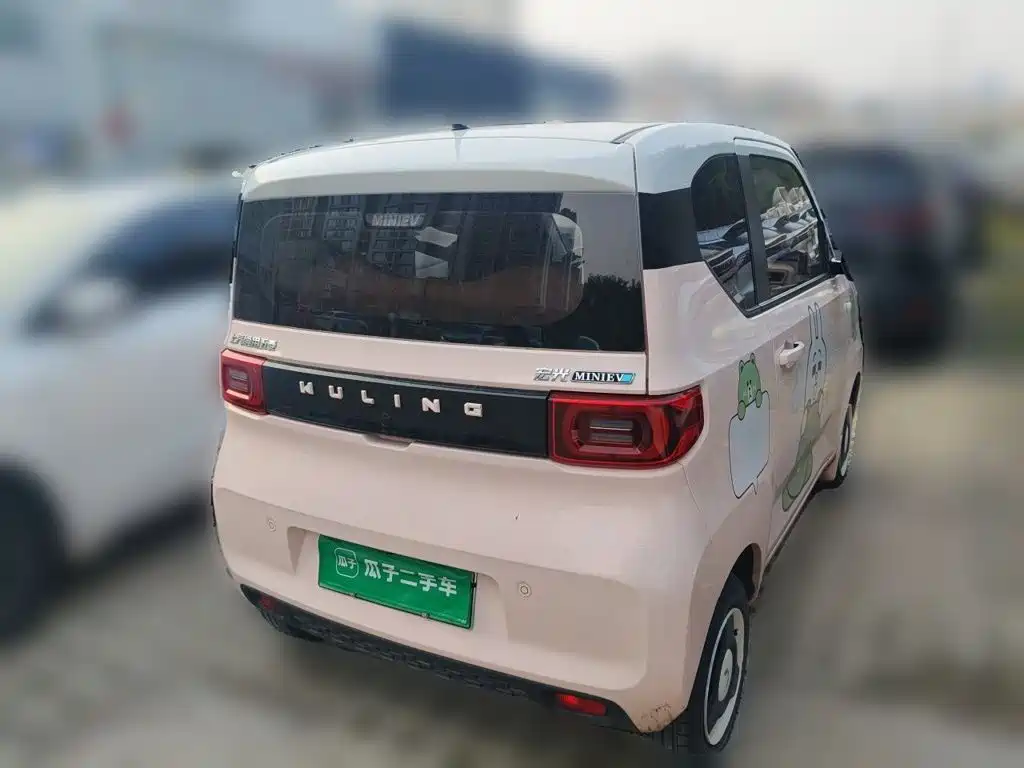 Wuling MINIEV — фото 6