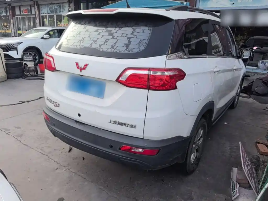Wuling Hongguang S3 — фото 7