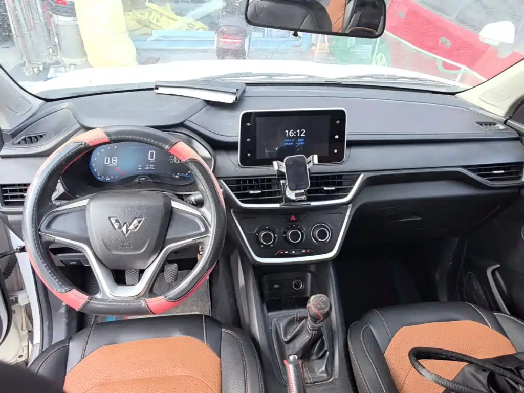 Wuling Hongguang S3 — фото 10