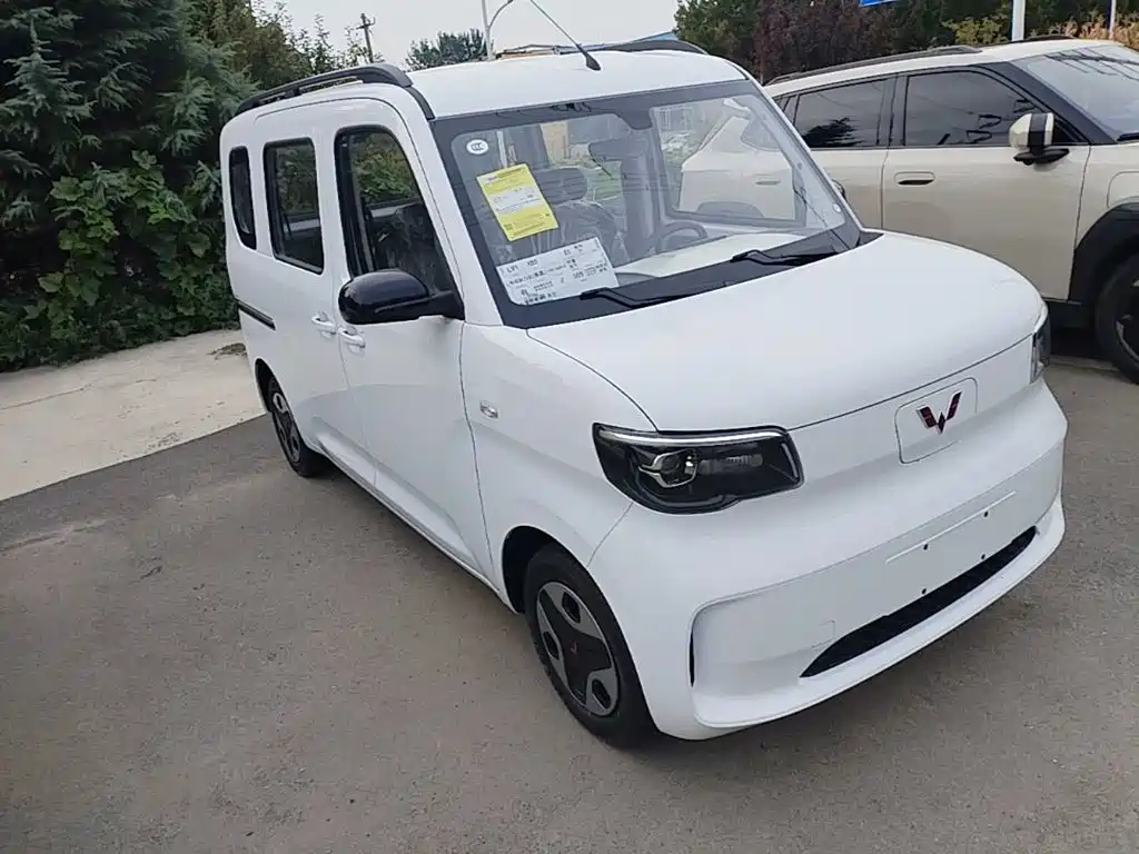 Wuling Zhiguang EV — фото 4