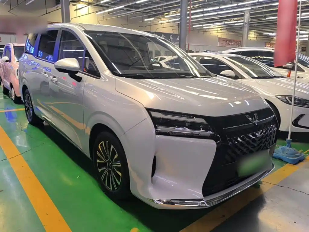 Wuling Xingguang 730 New Energy — фото 4
