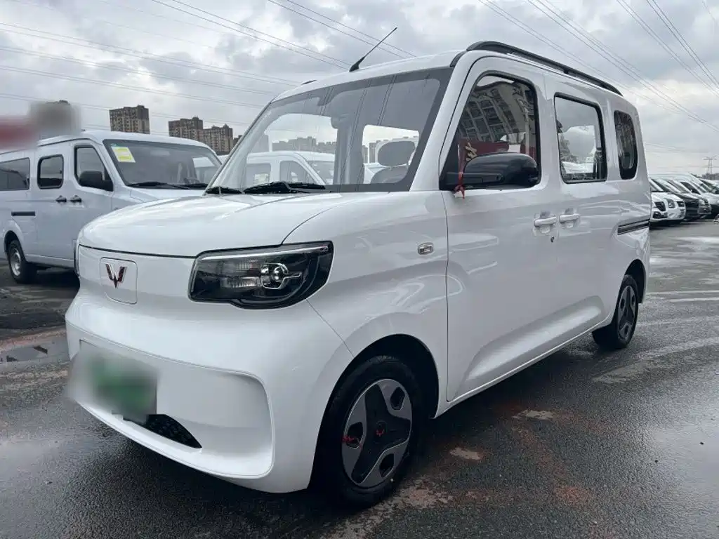 Wuling Zhiguang EV — фото 2