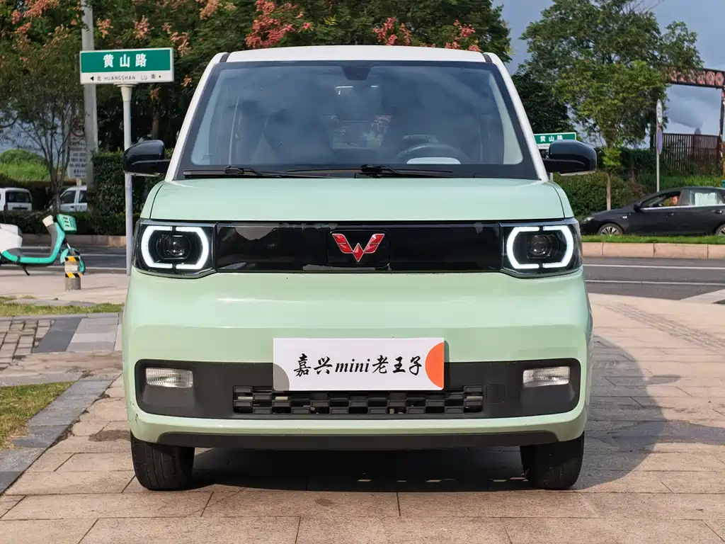 Wuling MINIEV — фото 2