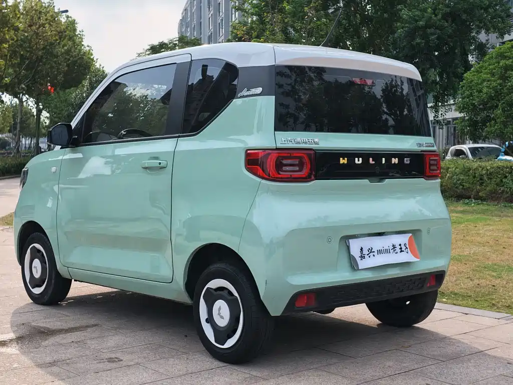Wuling MINIEV — фото 4