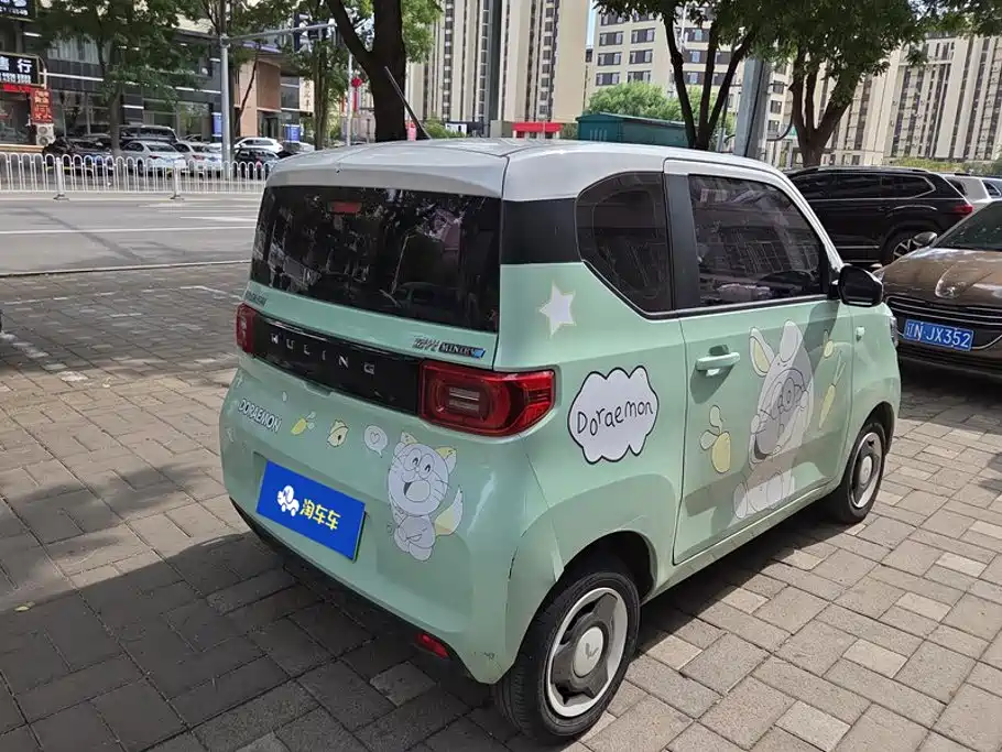 Wuling MINIEV — фото 3