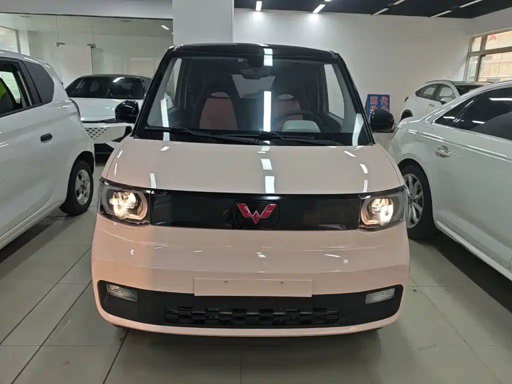 Wuling MINIEV — фото 3