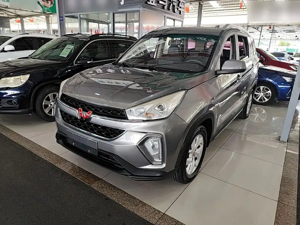 Wuling Hongguang S3 — фото 2