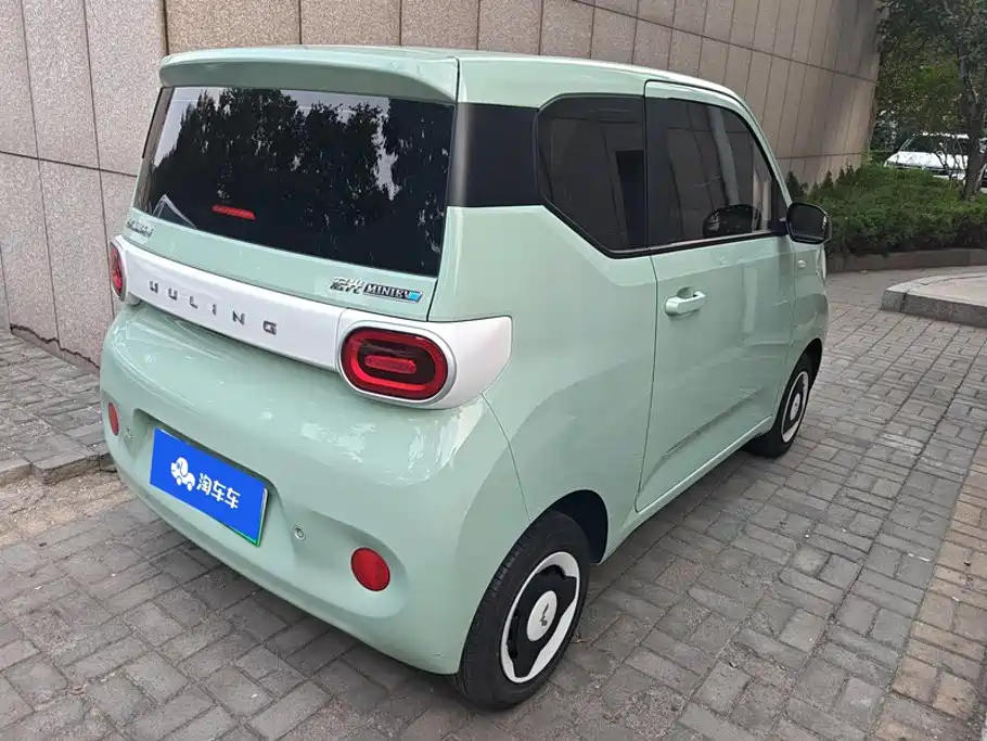 Wuling MINIEV — фото 3