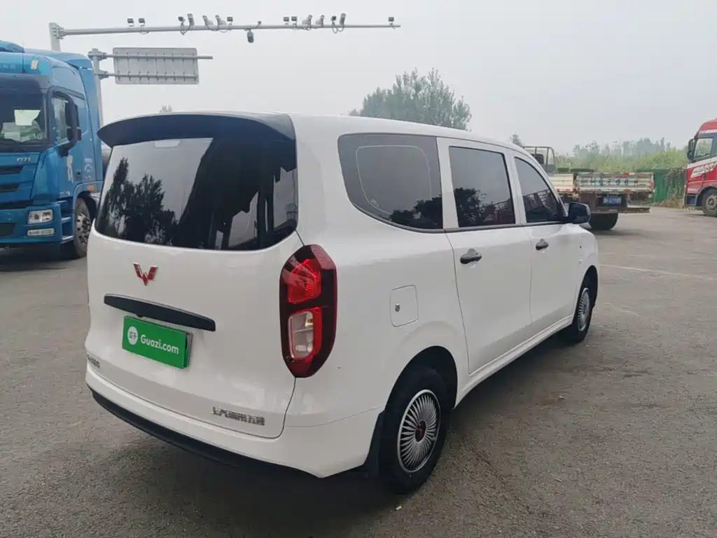 Wuling Hongguang EV — фото 7