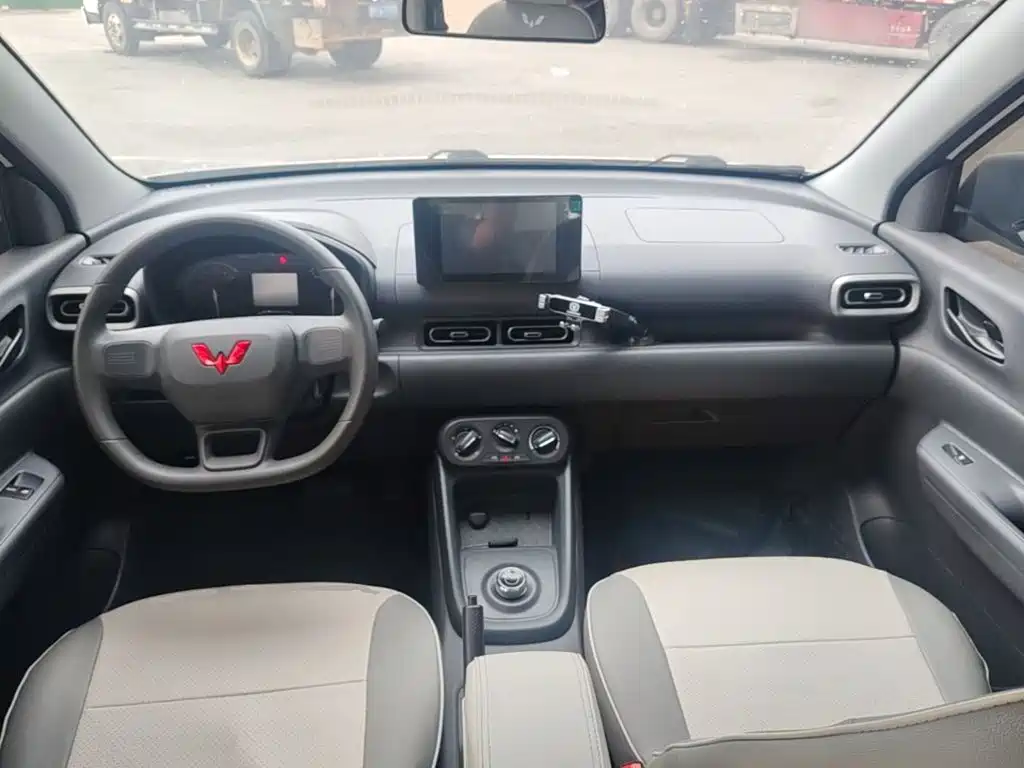 Wuling Hongguang EV — фото 10