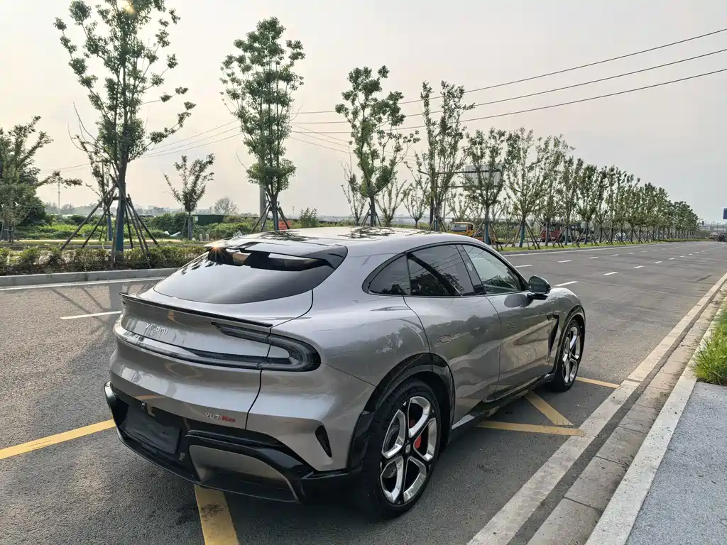 Xiaomi YU7 — фото 6