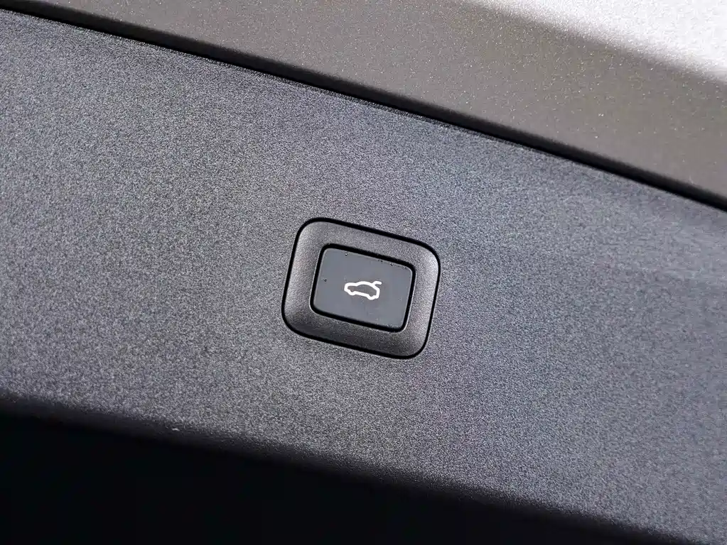 Xiaomi YU7 — фото 26