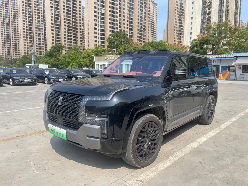 Yangwang Yangwang U8
