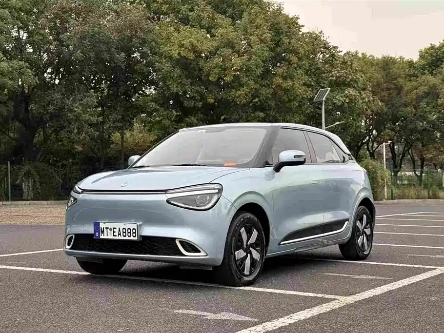 eπ Nano 01