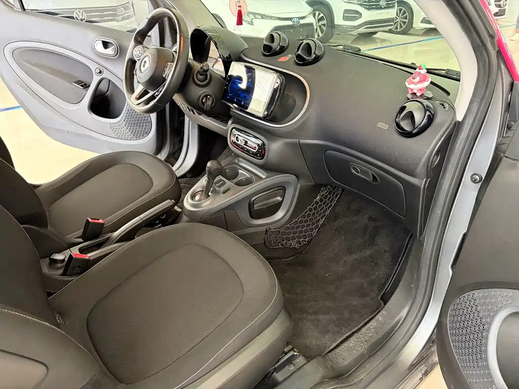 smart Smart Fortwo — фото 6