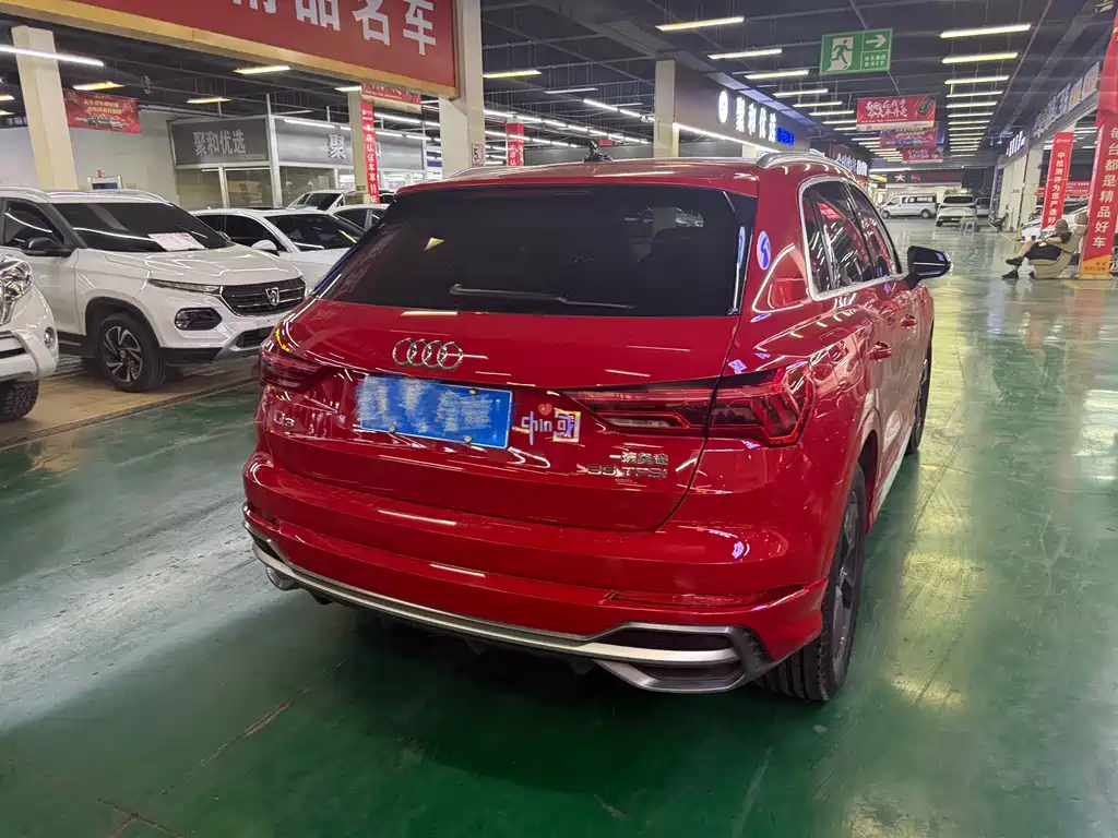 Audi Q3 — фото 10