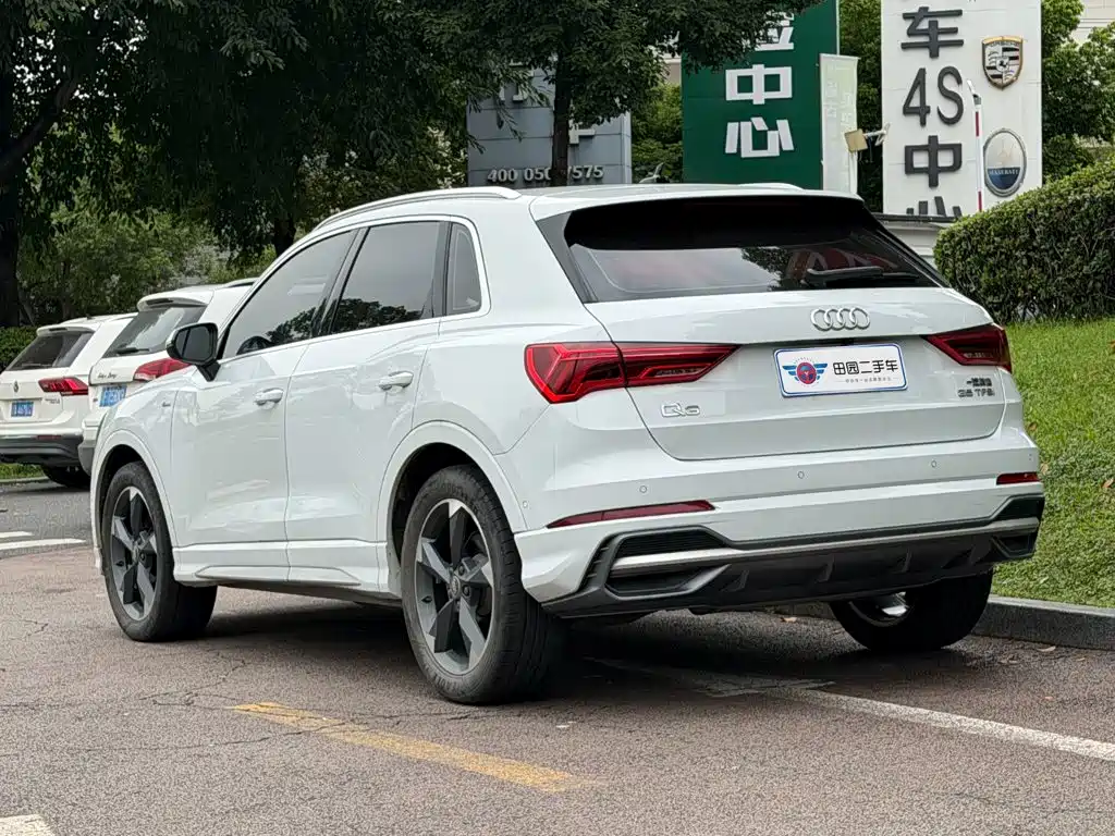 Audi Q3 — фото 4