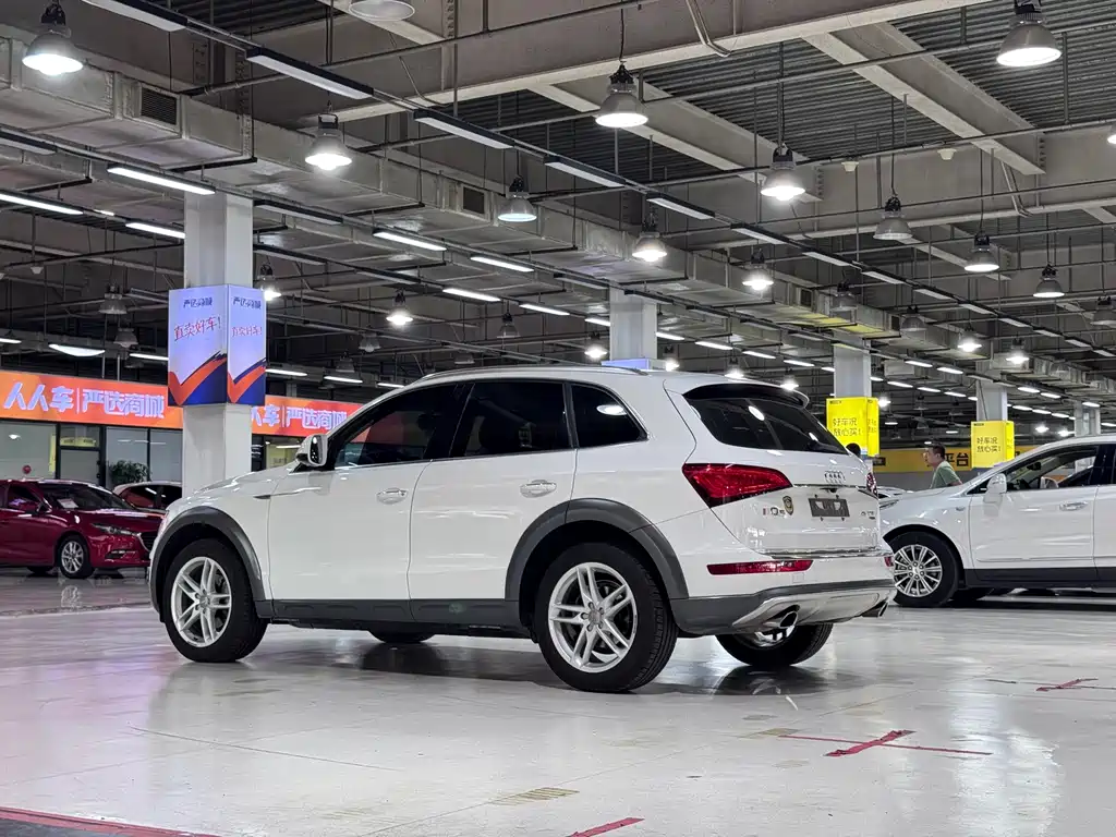 Audi Q5 — фото 5
