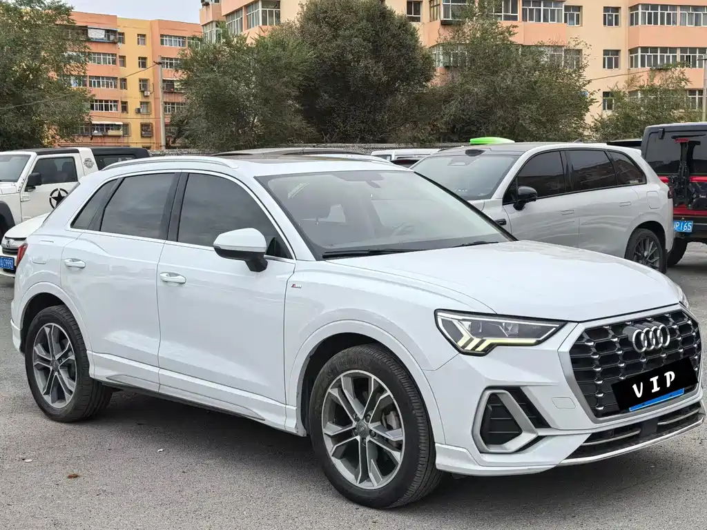 Audi Q3 — фото 3