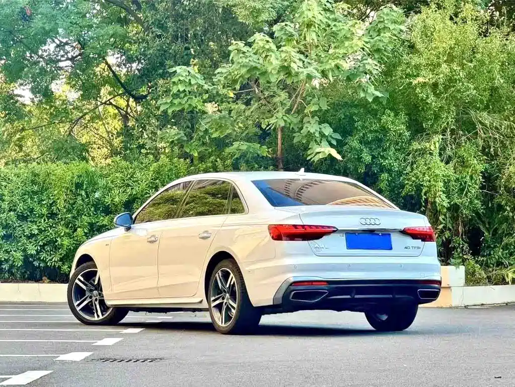 Audi A4L — фото 7