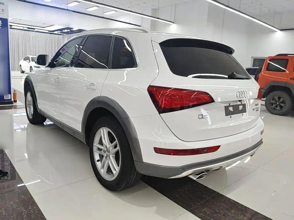 Audi Q5 — фото 5