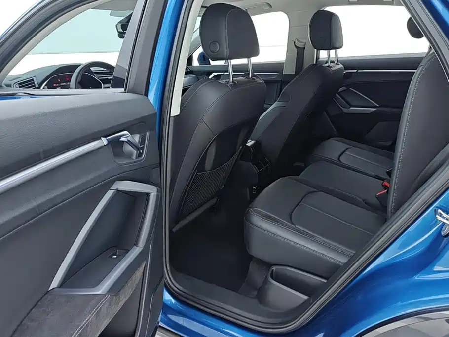 Audi Q3 Sportback — фото 11