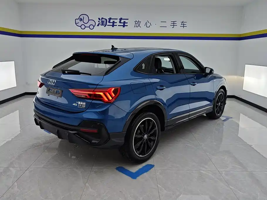 Audi Q3 Sportback — фото 3