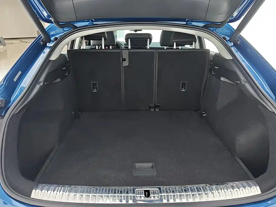 Audi Q3 Sportback — фото 4