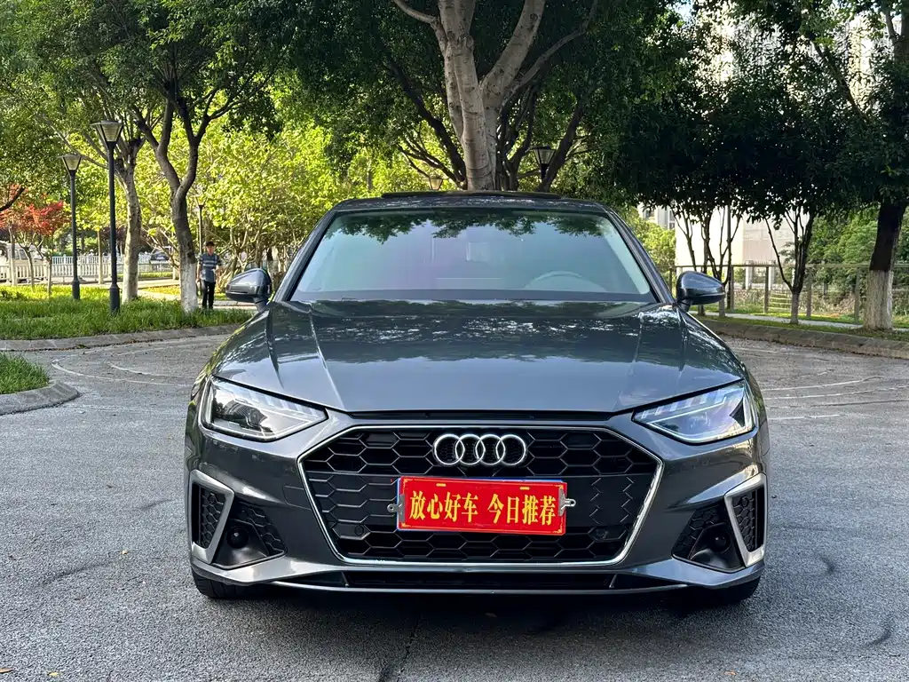 Audi A4L — фото 2