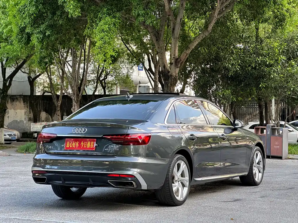 Audi A4L — фото 7