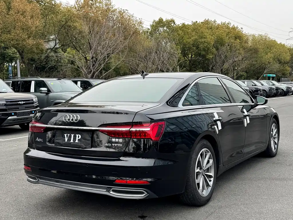 Audi A6L — фото 14