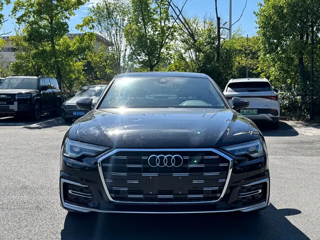 Audi A6L — фото 2