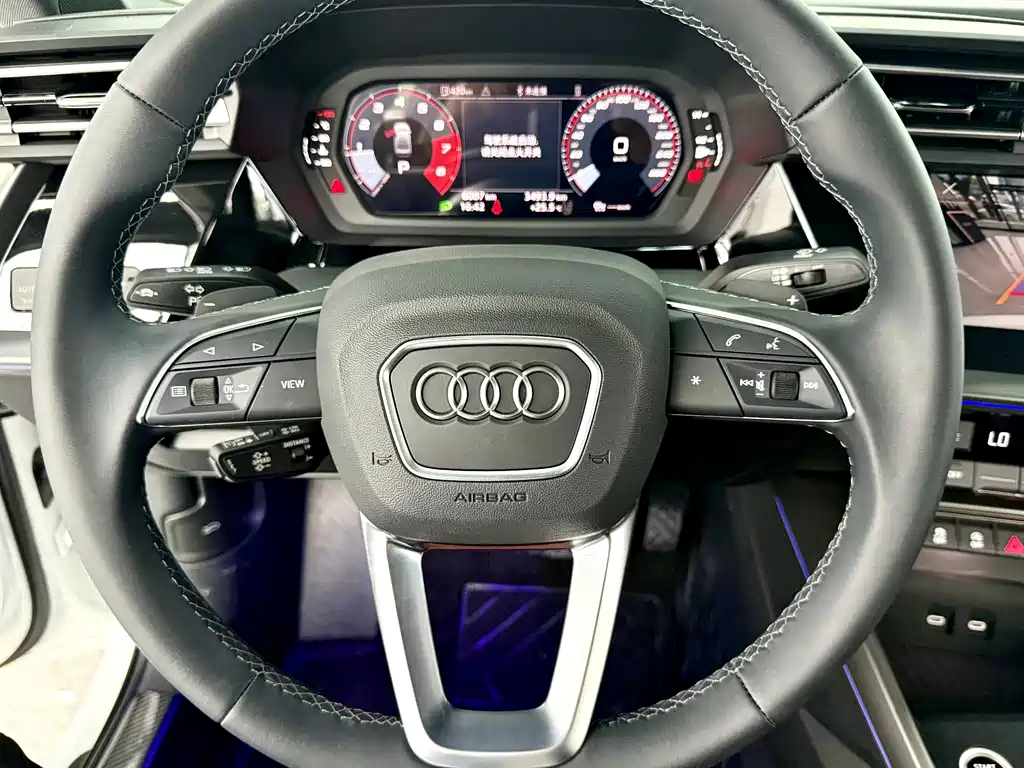 Audi A3 — фото 9