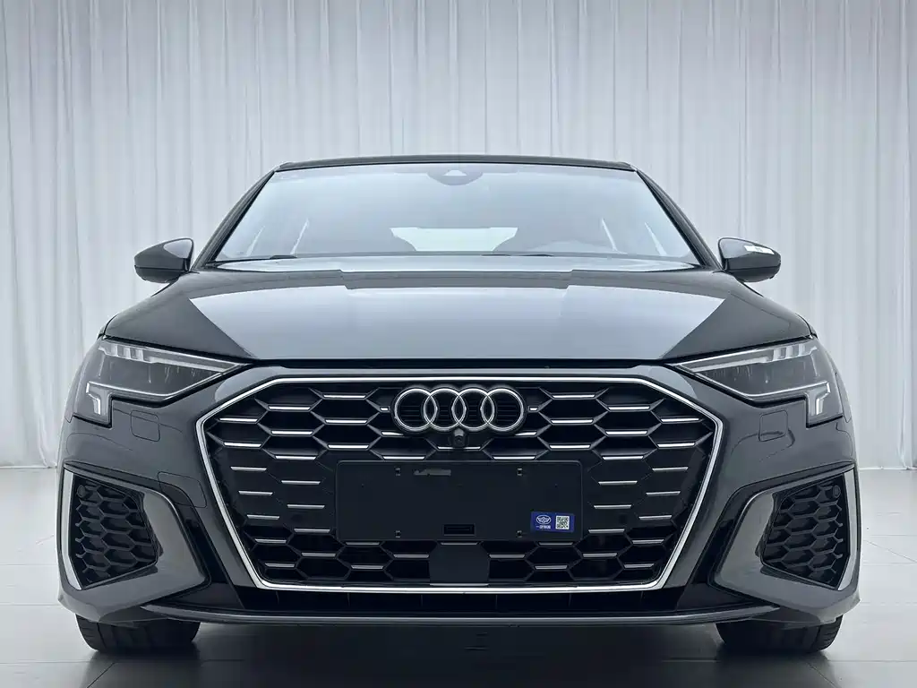 Audi A3 — фото 2