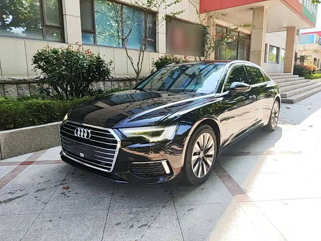 Audi A6L — фото 2