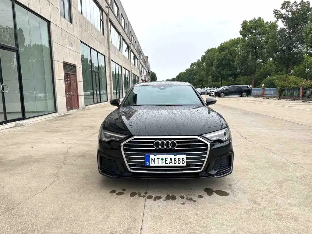 Audi A6L — фото 2
