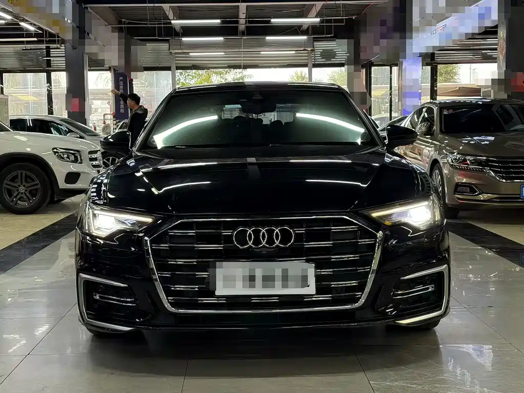 Audi A6L — фото 2