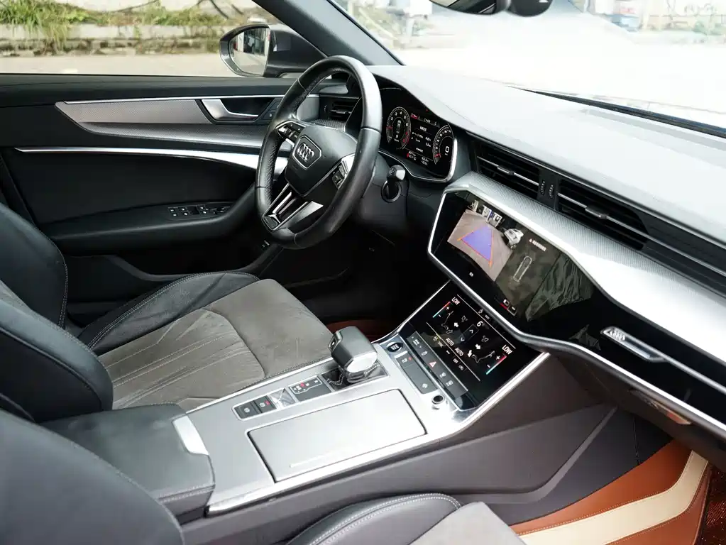 Audi A6L — фото 4