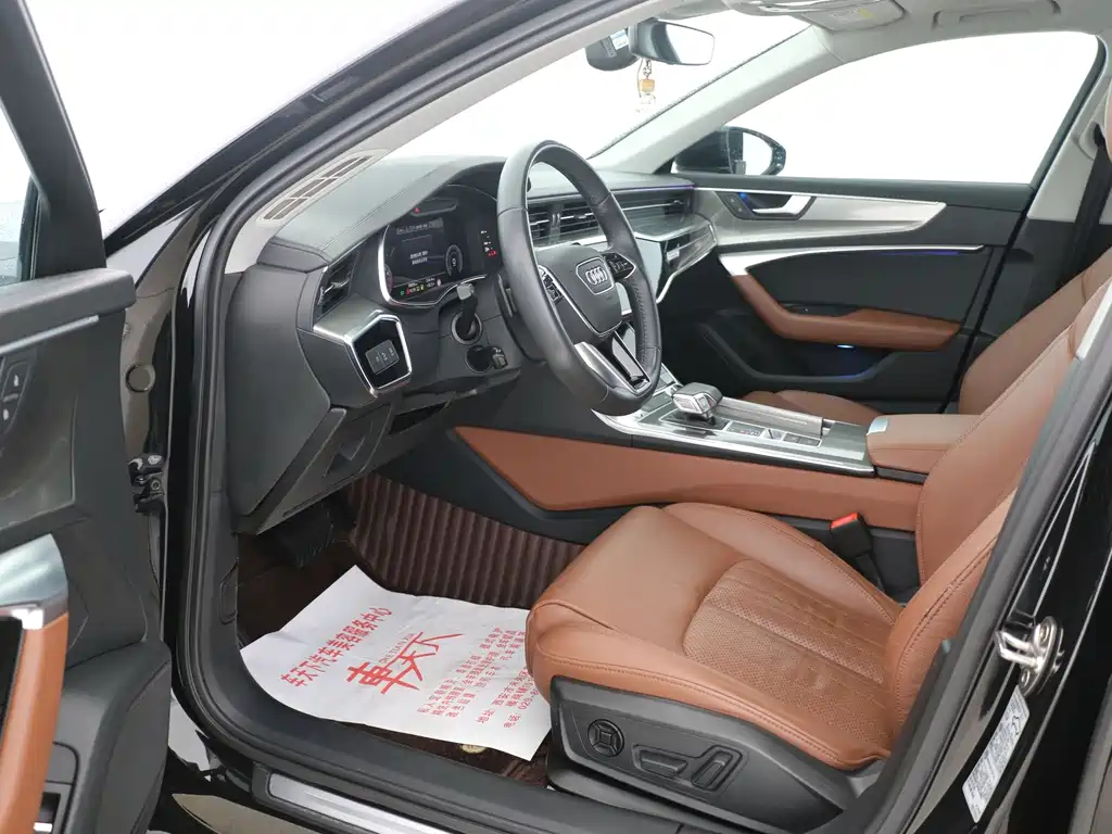 Audi A6L — фото 9