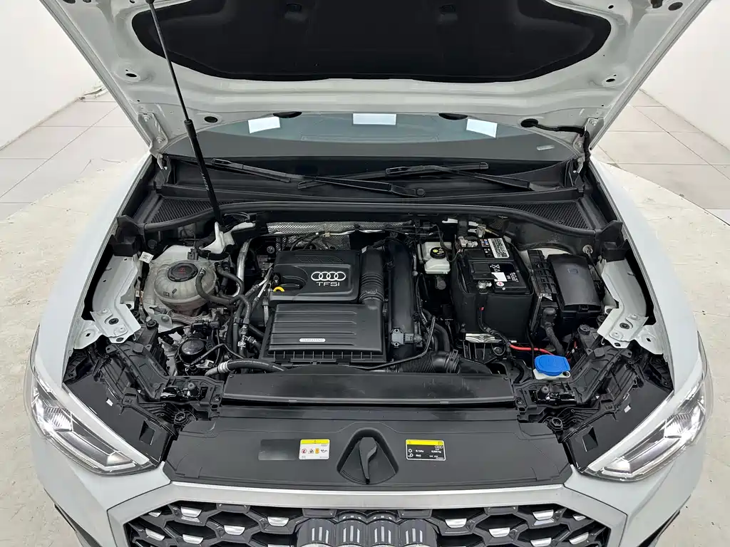 Audi Q3 Sportback — фото 17