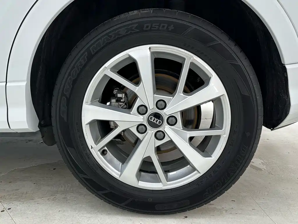 Audi Q3 Sportback — фото 18