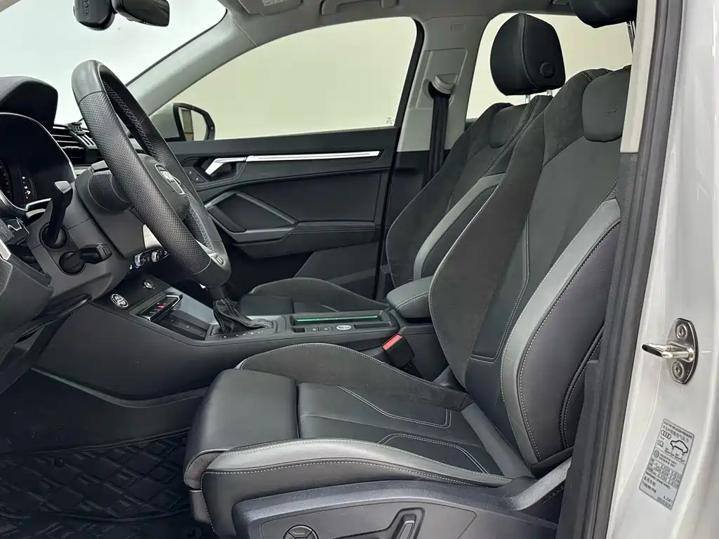 Audi Q3 Sportback — фото 7