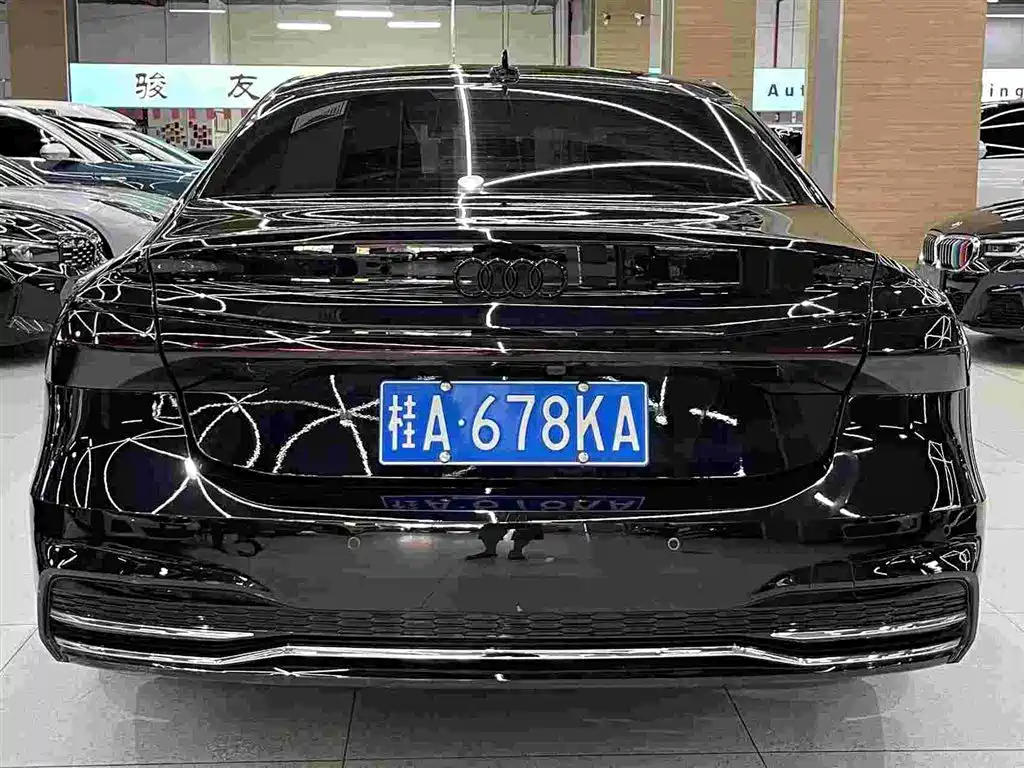 Audi A7L — фото 4