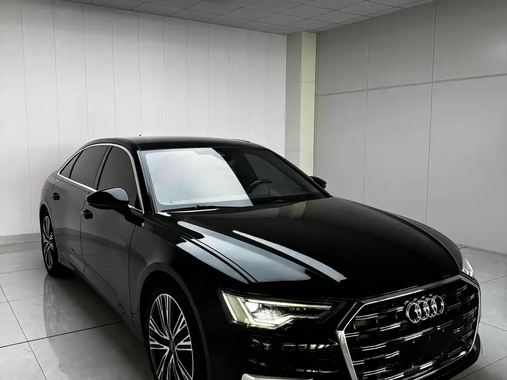 Audi A6L — фото 2