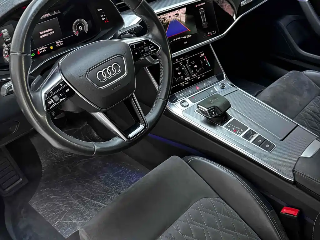 Audi A6L — фото 7