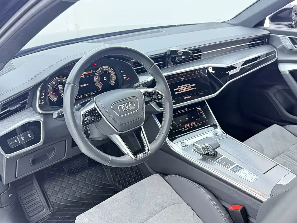Audi A6L — фото 8